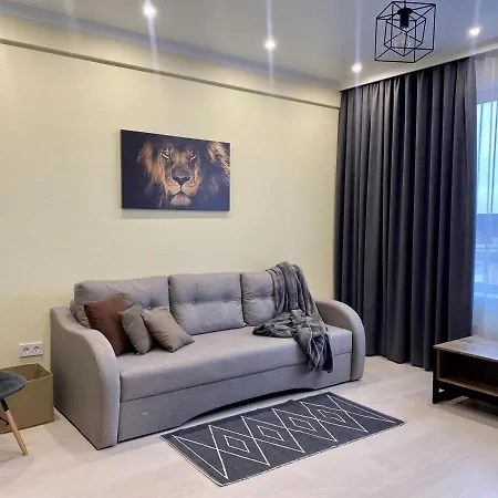 Apartment Me &